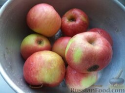 Яблоки, запеченные с медом и орехами: Яблоки вымыть (желательно запеченные яблоки готовить из зимних сортов).