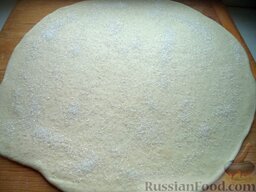 Печенье на пиве: Корж теста посыпать сахарным песком ( песок «вдавить» скалкой в тесто).