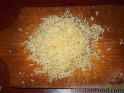 Щука в сметане: Сыр натереть на мелкой терке.